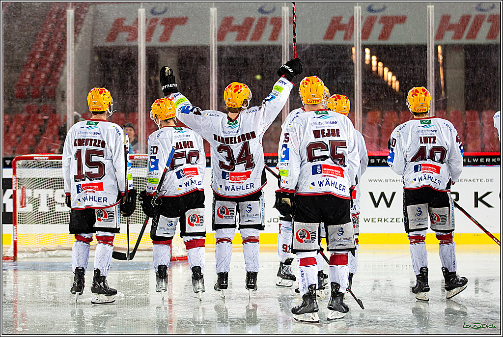 PENNY DEL; Koelner Haie- Fischtown Pinguins; Koeln, 22.12.2022